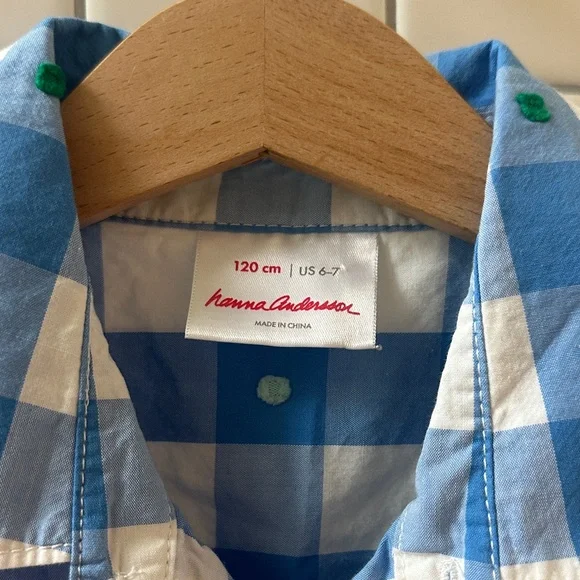 Hanna Andersson Blue and White Check Short-Sleeve Button-Down Shirt, size 6-7 - Picture 3 of 7